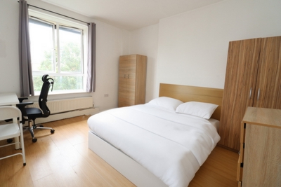Double room - Single use to rent in Southey House, Browning Street, Elephant & Castle, London, SE17