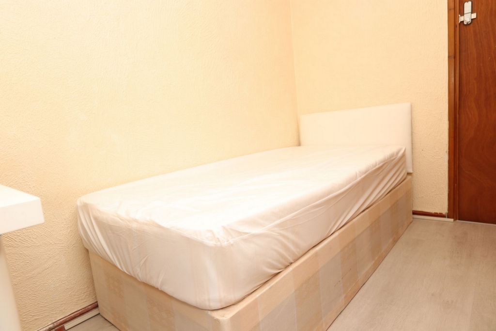Single Room to rent in Stepney Way,Whitechapel, London, E1
