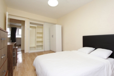 Double Room to rent in Priory Court, Priory Road, Upton Park, London, E6
