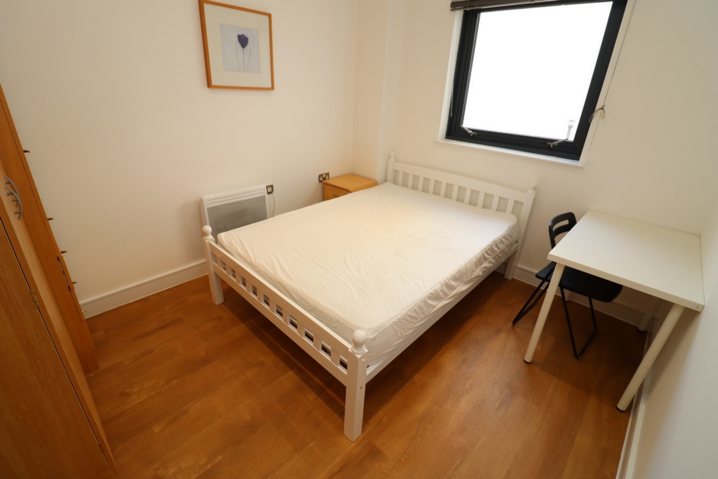 Double room - Single use to rent in Tower Gateway, London, E1