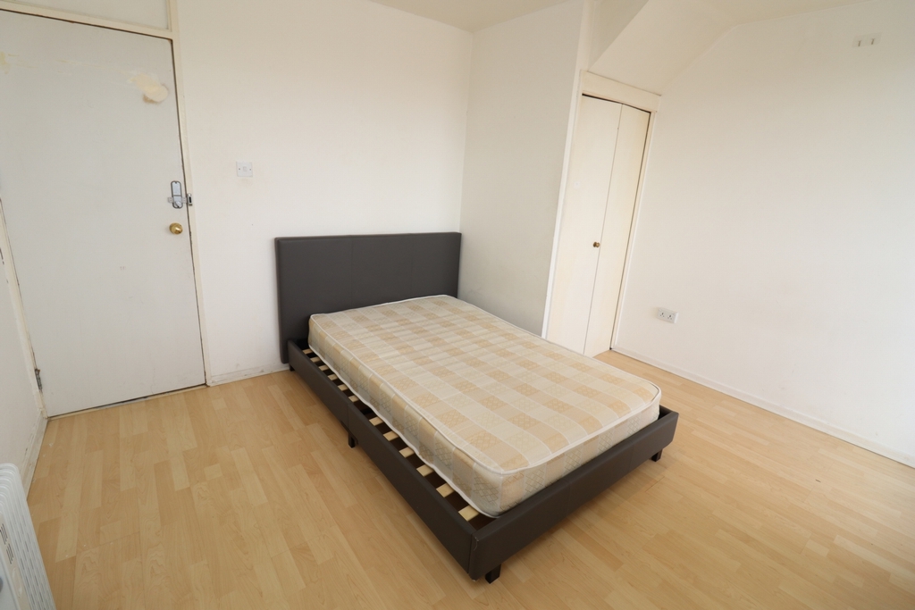 Double room - Single use to rent in Whitechapel, Shadwell, London, E1