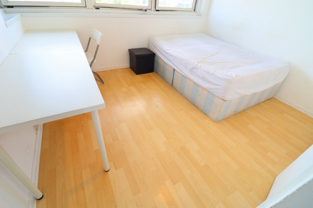 Double Room to rent in Whitechapel, Shadwell, London, E1