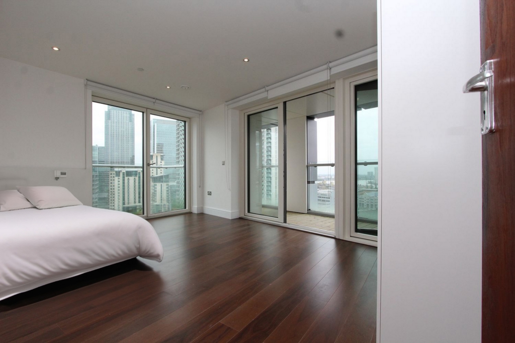 Double Room to rent in Canary Wharf, London, E14