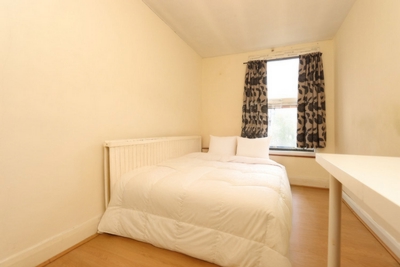 Double room - Single use to rent in Roman Road, Bow, London, E3