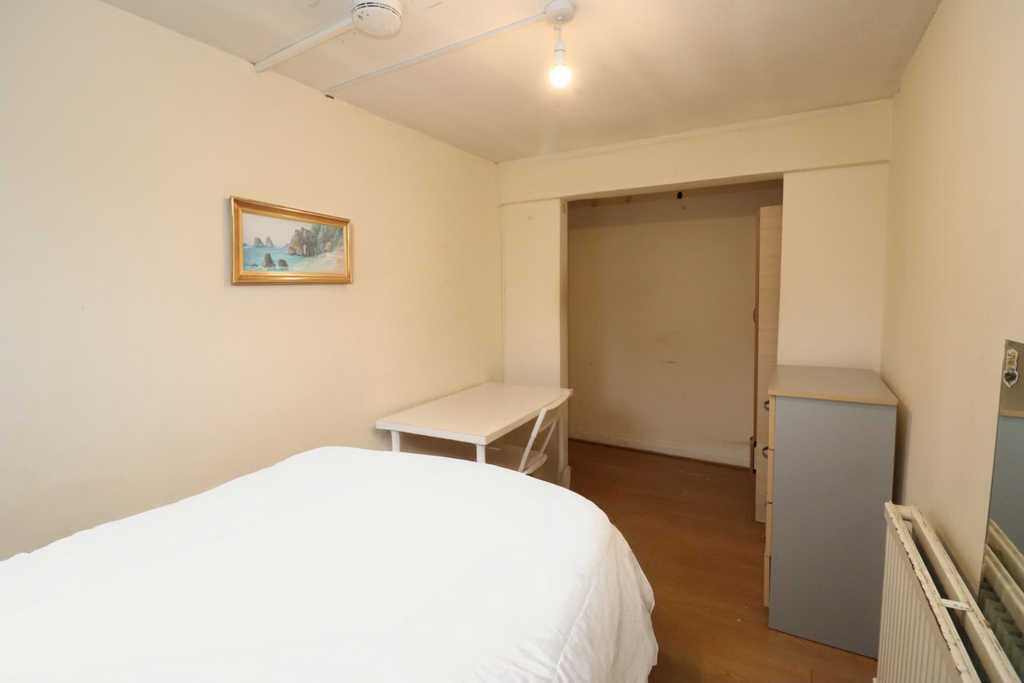 Double room - Single use to rent in Bow, London, E3