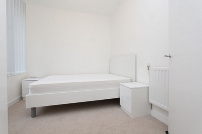 Double room - Single use to rent in Samuel Building, 9 Frobisher Yard, London City Airport,Gallions Reach, London, E16