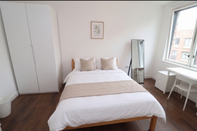 Double room - Single use to rent in Samuel Building, 9 Frobisher Yard, London City Airport,Gallions Reach, London, E16