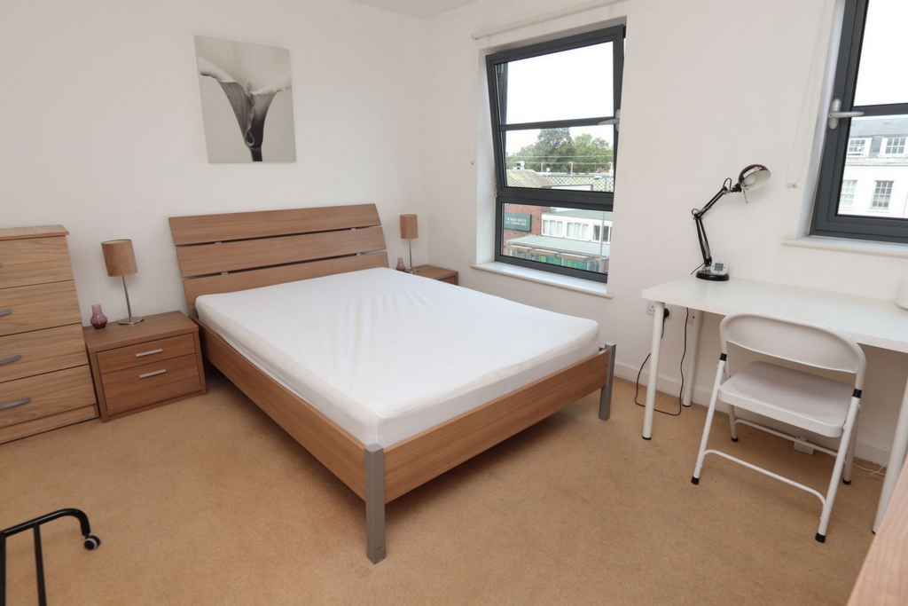 Double room - Single use to rent in Limehouse, London, E14