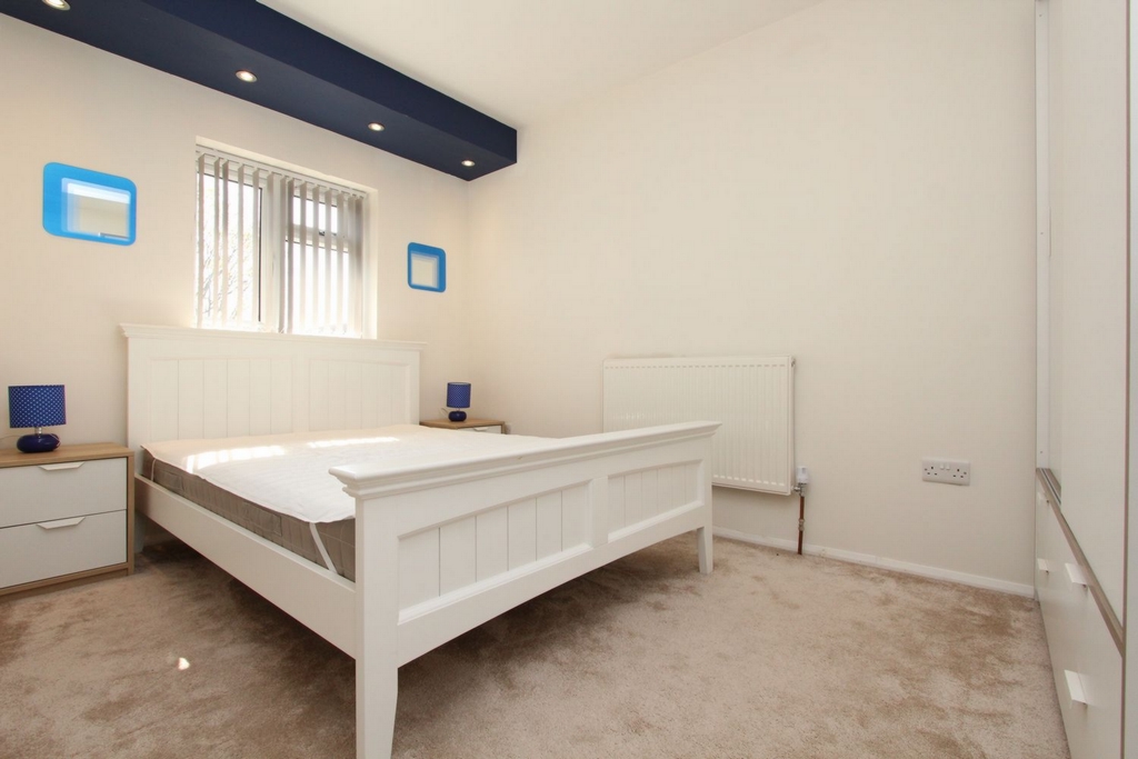 Double room - Single use to rent in Prince Regent, London, E16