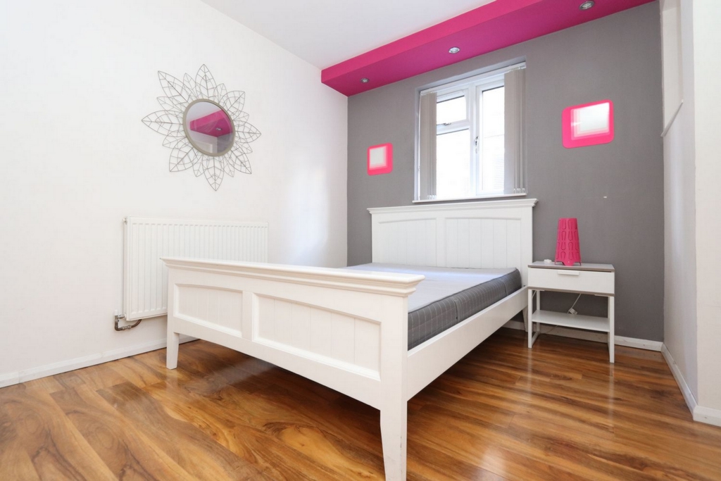 Double room - Single use to rent in Prince Regent, London, E16