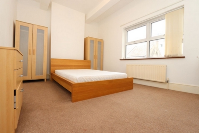 Double room - Single use to rent in Mellish Street, Crossharbour,South Quay, London, E14