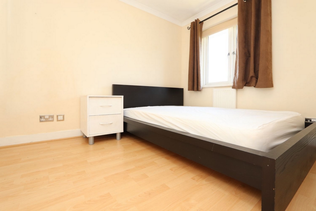 Double room - Single use to rent in East India, London, E14