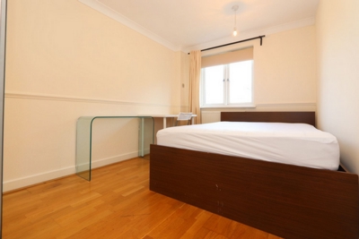 Double room - Single use to rent in Jamestown Way, East India, London, E14