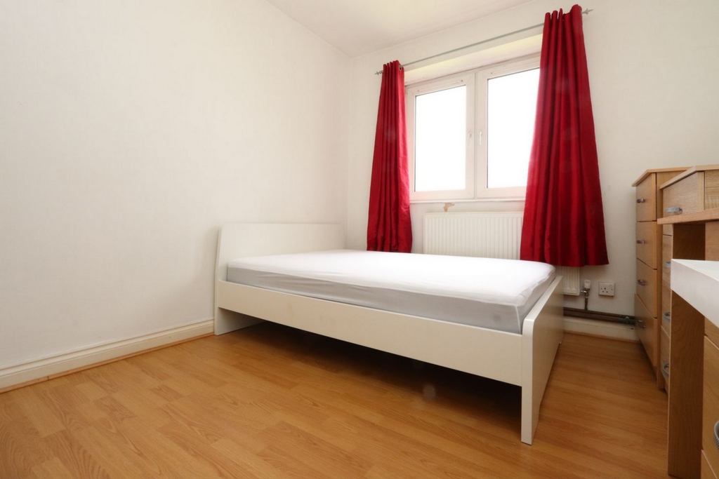 Double room - Single use to rent in Bethnal Green, London, E2