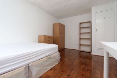 Double room - Single use to rent in Jupp Road West, Stratford, London, E15