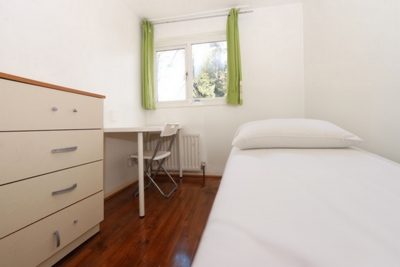 Single Room to rent in Jupp Road West, Stratford, London, E15