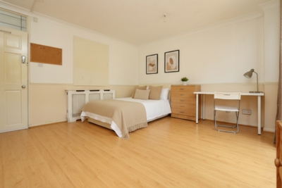Double room - Single use to rent in Jupp Road West, Stratford, London, E15