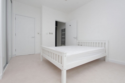 Ensuite Double Room to rent in Morton Apartments,17 Lock Side Way, Gallions Reach, London, E16