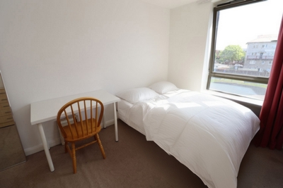 Double room - Single use to rent in Ariel Apartments,1 Crediton Road, Royal Victoria, London, E16