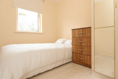 Single Room to rent in Salmen Road, Plaistow,West Ham, London, E13