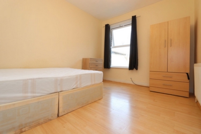 Double room - Single use to rent in Mornington Road, Leytonstone, London, E11