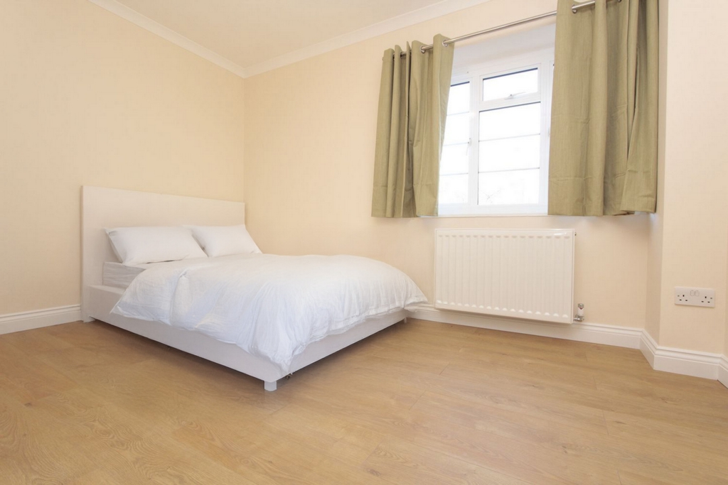 Double room - Single use to rent in Maida Vale, London, W9