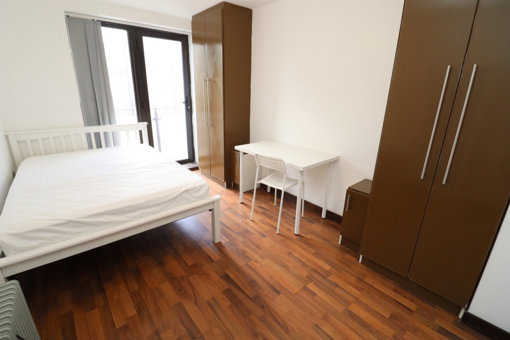 Double room - Single use to rent in Mudchute,Crossharbour, London, E14