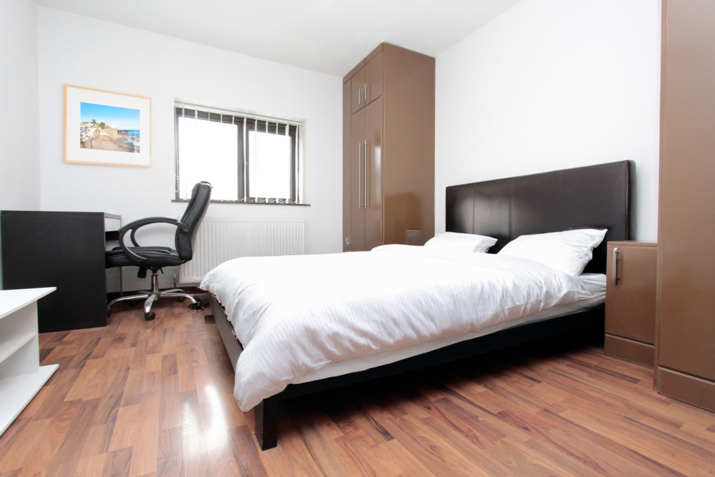 Ensuite Double Room to rent in Mudchute,Crossharbour, London, E14
