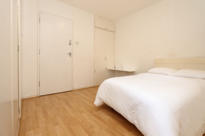 Double room - Single use to rent in Withy House,Globe Road, Stepney Green, London, E1