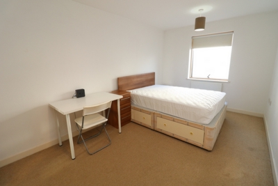 Ensuite Double Room to rent in Hicks House,Frean Street, Bermondsey, London, SE16