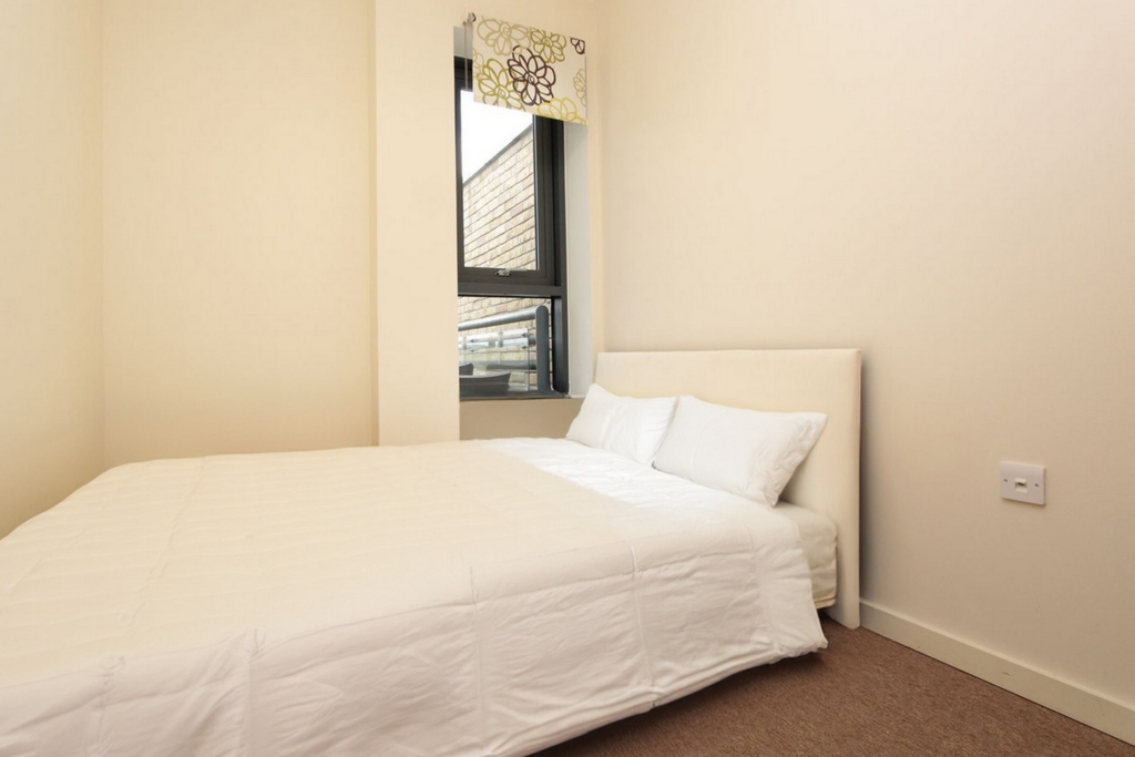 Double room - Single use to rent in Limehouse, London, E1
