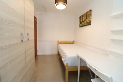Single Room to rent in Nairn Street, Poplar, London, E14