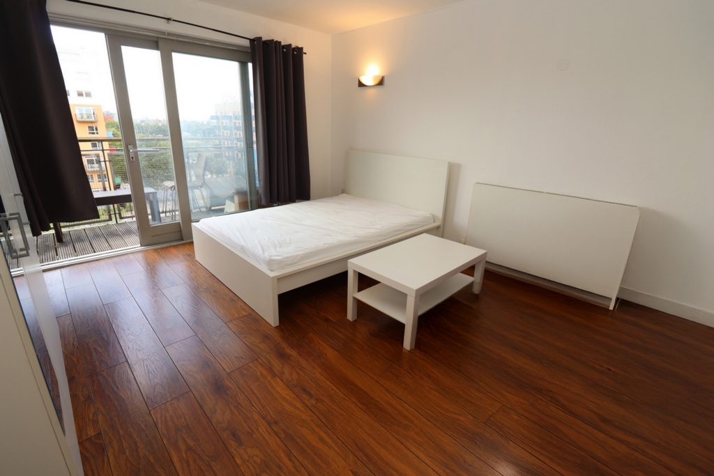 Double room - Single use to rent in North Greenwich, London, SE10