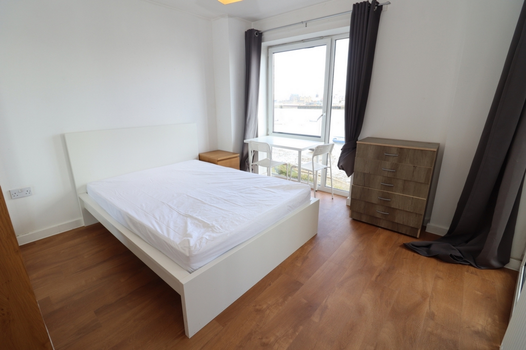 Double room - Single use to rent in North Greenwich, London, SE10
