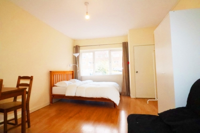Double Room to rent in Capstan Square, Crossharbour,South Quay, London, E14