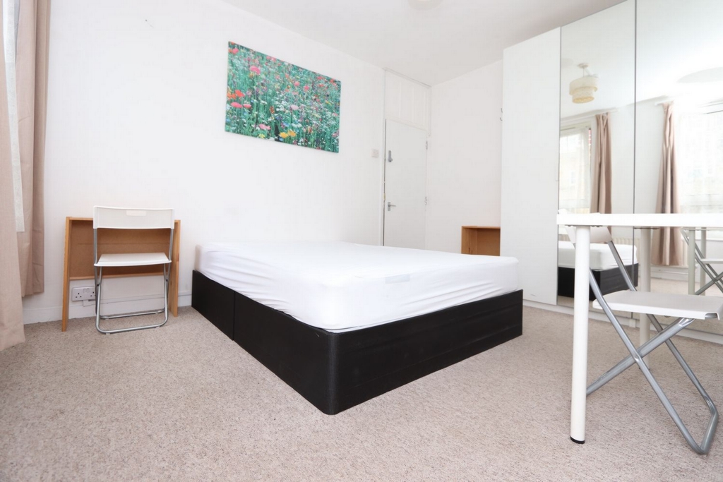 5 Bedroom Double Room to rent in Wapping, London, E1W
