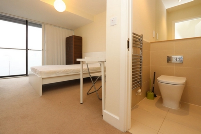 Ensuite Single Room to rent in Barquentine Heights,4 Peartree Way, Greenwich, London, SE10
