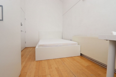 Double room - Single use to rent in Alamaro Lodge,Renaissance Walk, North Greenwich, London, SE10