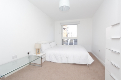 Ensuite Double Room to rent in Nyland Court,Naomi Street, Canada Water,Surrey Quays, London, SE8