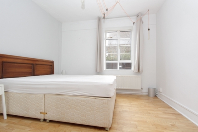 Double room - Single use to rent in Torbay Court,Clarence Way, Camden Town, London, NW1