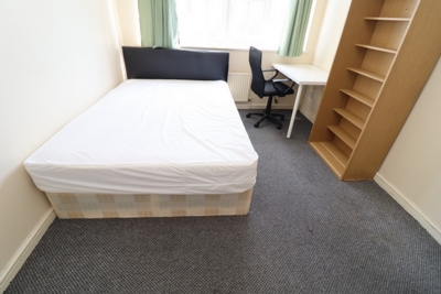 Double room - Single use to rent in Princes Riverside Road, Canada Water, London, SE16