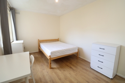 Double room - Single use to rent in Barrett House,4 Victoria Road, Kilburn High Road, London, NW6