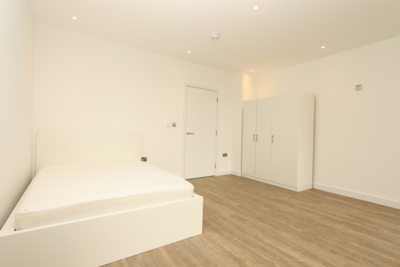 Double Room to rent in Porters Edge Apartment,29 Surrey Quays Road, Canada Water, London, SE16