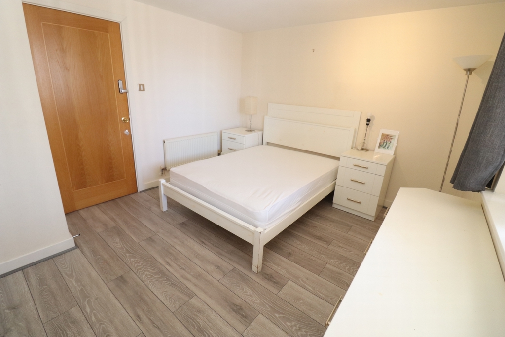 Double room - Single use to rent in East India, London, E14