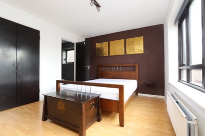 Ensuite Double Room to rent in van Gogh Court,Amsterdam Road, Crossharbour, London, E14