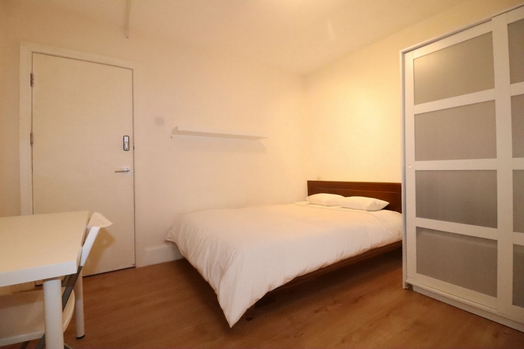 Double room - Single use to rent in London Fields, London, E9