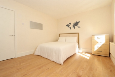 Double Room to rent in Mason House,Frampton Park Road, London Fields, London, E9
