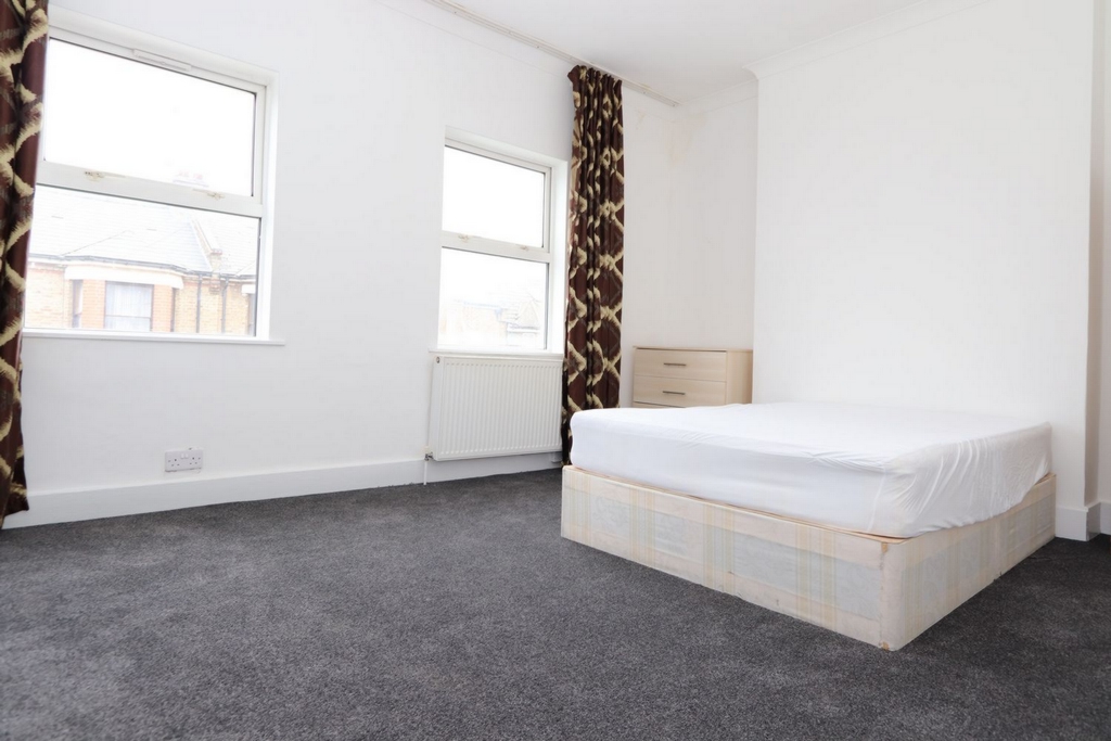 Double Room to rent in Dollis Hill, London, NW10