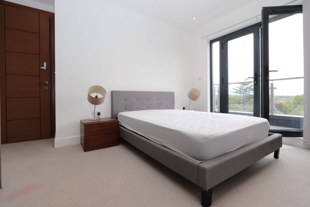 Ensuite Double Room to rent in Bounds Green, London, N11