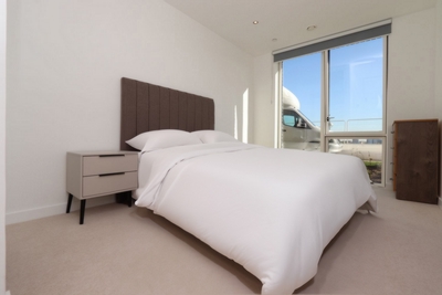 Double Room to rent in Betts Apartments,3 Wallis Walk, London City Airport, London, E16